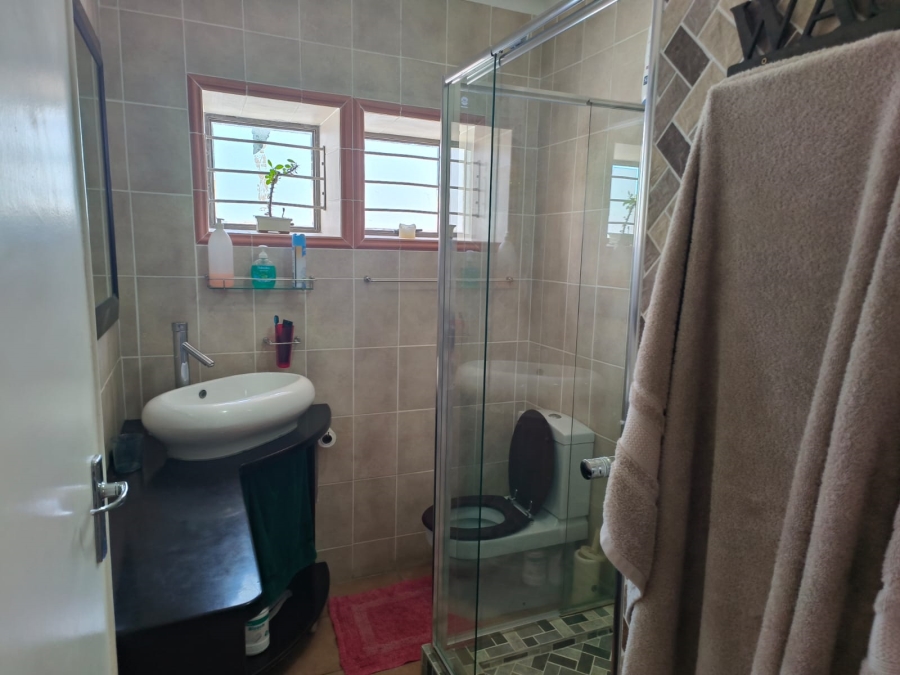 To Let 2 Bedroom Property for Rent in Table View Western Cape